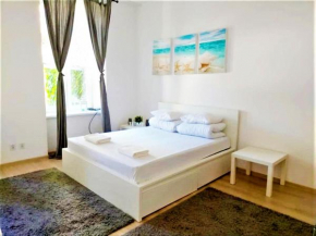 Bright Josefa Apartments for two